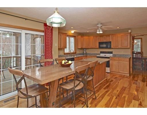 208 East St, Upton, MA 01568 photo 12
