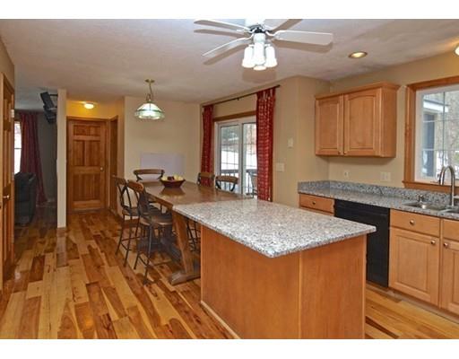 208 East St, Upton, MA 01568 photo 11