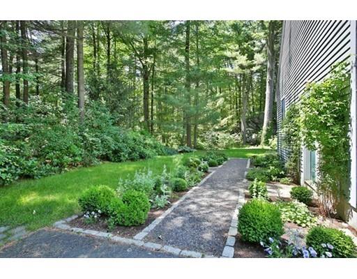 1061 High St, Dedham, MA 02026 photo 12