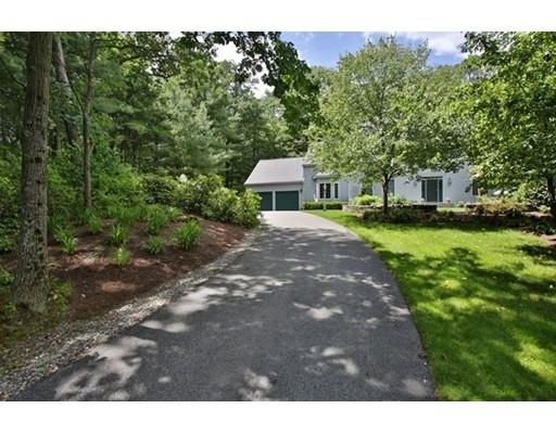 1061 High St, Dedham, MA 02026 photo 2