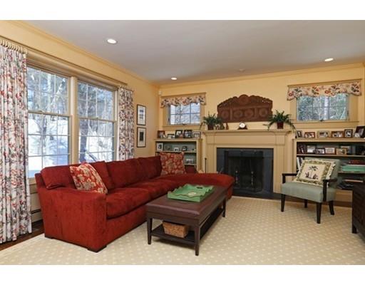 1061 High St, Dedham, MA 02026 photo 5