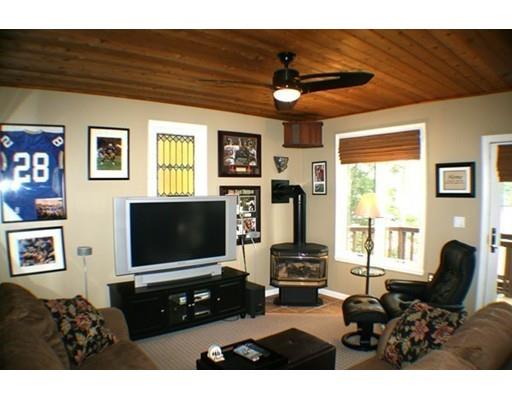 14 Kenneth Ave, Webster, MA 01570 photo 16