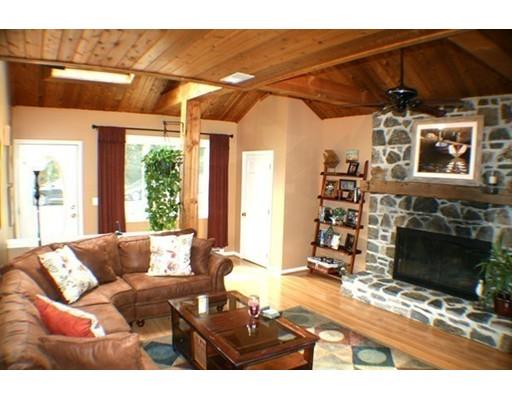 14 Kenneth Ave, Webster, MA 01570 photo 11