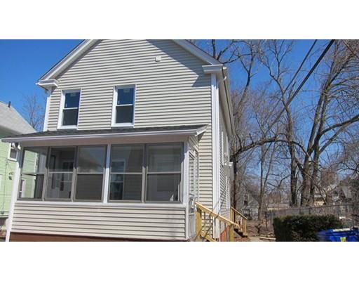 17 Pickett Pl, Springfield, MA 01109 photo 1