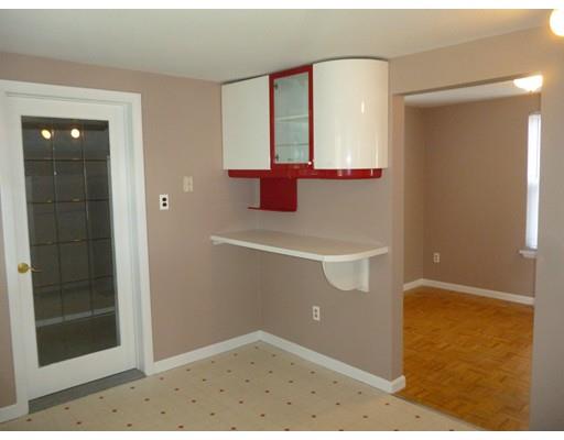 12 Stoddard Dr, Worcester, MA 01604 photo 8
