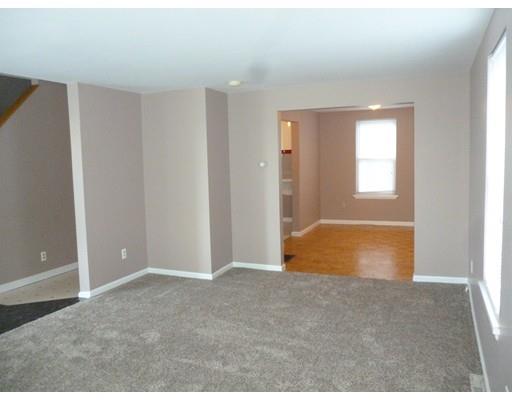12 Stoddard Dr, Worcester, MA 01604 photo 11