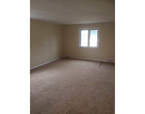 242 Mallowhill Rd, Springfield, MA 01129 photo 5