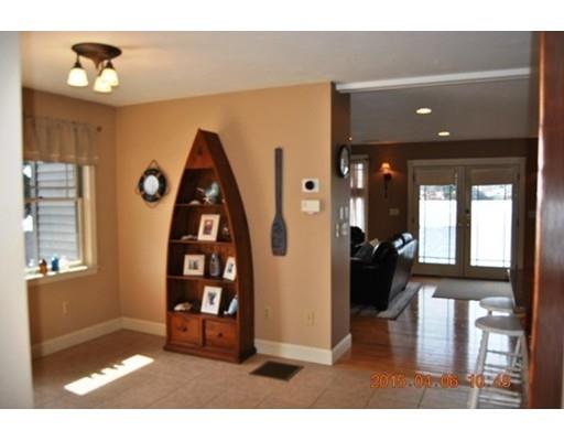 12 Indian Point Rd, Webster, MA 01570 photo 9