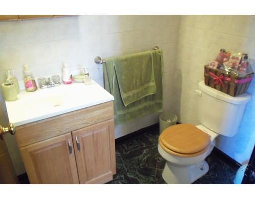74 Salisbury St, Fall River, MA 02721 photo 7