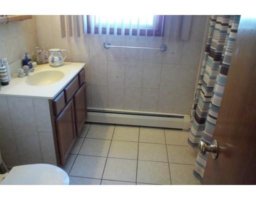 74 Salisbury St, Fall River, MA 02721 photo 10