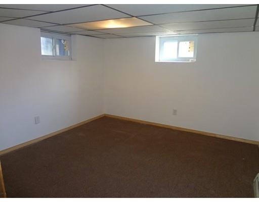 12 Hamlet St, Springfield, MA 01104 photo 15