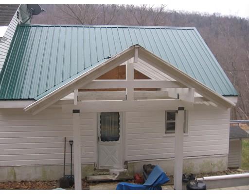 140 River Rd, Monroe, MA 01350 photo 2