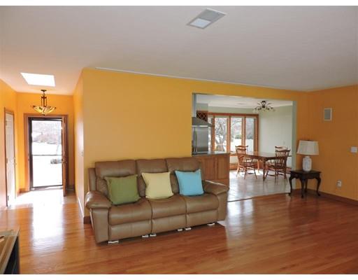 63 Colonial Rd, Webster, MA 01570 photo 19
