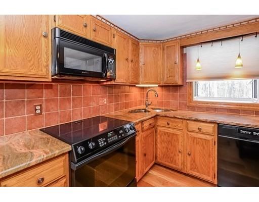 5 Lori Ln, Mendon, MA 01756 photo 7