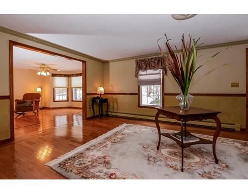 5 Lori Ln, Mendon, MA 01756 photo 11