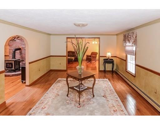 5 Lori Ln, Mendon, MA 01756 photo 10