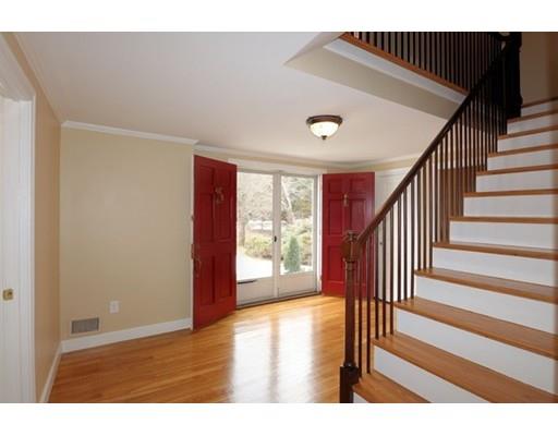 17 Aspen Rd, Weston, MA 02493 photo 3