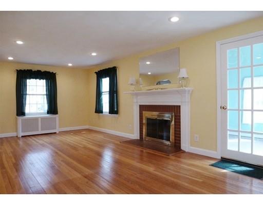 56 Bridle Path Rd, Springfield, MA 01118 photo 4