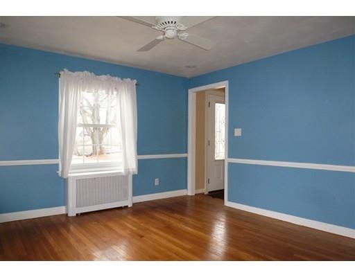 56 Bridle Path Rd, Springfield, MA 01118 photo 5
