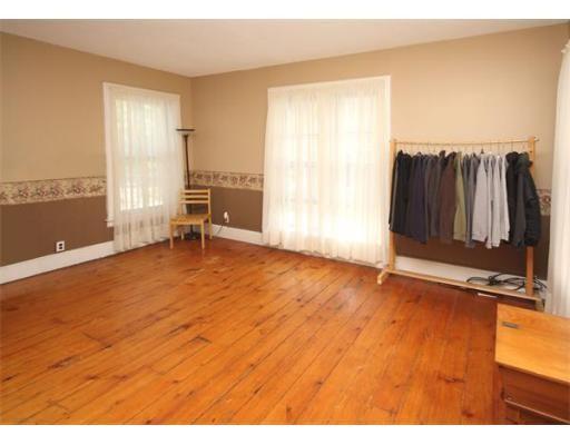 48 Thompson St, Springfield, MA 01109 photo 13