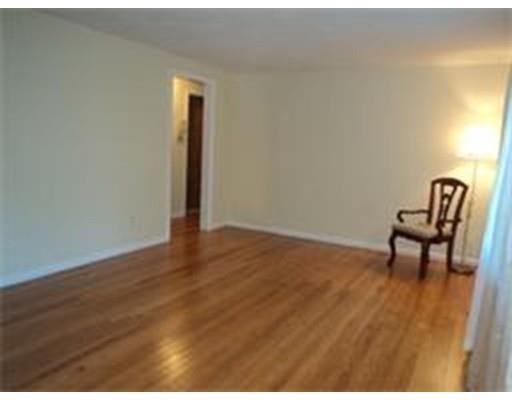 149 Cooley, Springfield, MA 01128 photo 4