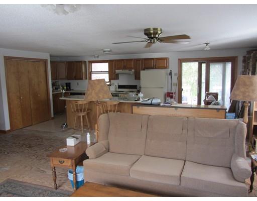 433 Ray St, Fall River, MA 02720 photo 3