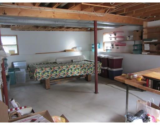 433 Ray St, Fall River, MA 02720 photo 7