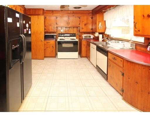 65 Shefford St, Springfield, MA 01107 photo 8