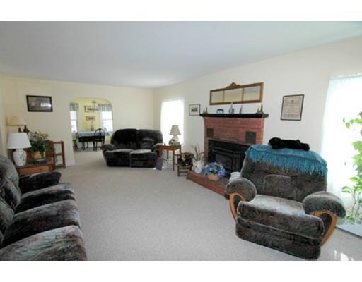 25 Woodside Ave, Buzzards Bay, MA 02532 photo 5