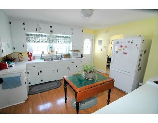 25 Woodside Ave, Buzzards Bay, MA 02532 photo 4