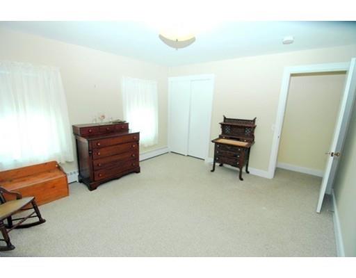 25 Woodside Ave, Buzzards Bay, MA 02532 photo 12