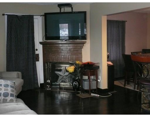 22 Margin St, Lawrence, MA 01841 photo 8