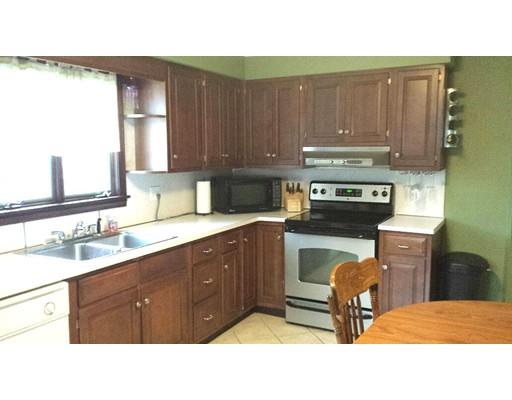 96 Hafey St, Chicopee, MA 01013 photo 7