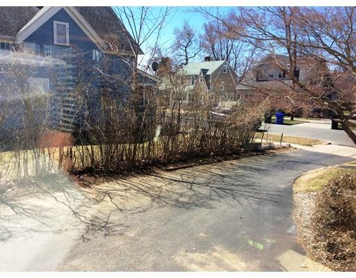31 Athol St, Springfield, MA 01107 photo 27