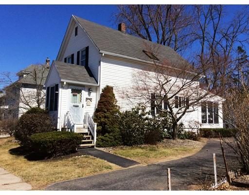 31 Athol St, Springfield, MA 01107 photo 2