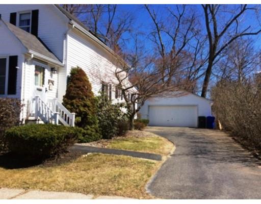 31 Athol St, Springfield, MA 01107 photo 5