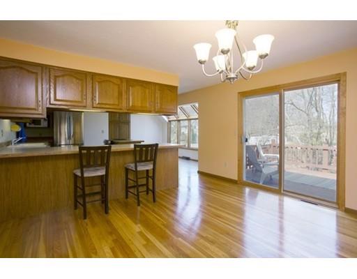 86 Concord St, Maynard, MA 01754 photo 2