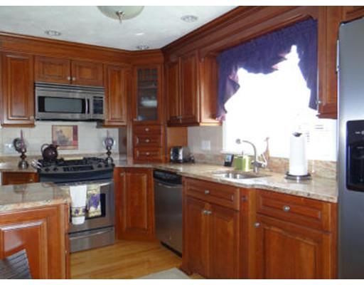 24 Mckinley St, Everett, MA 02149 photo 6