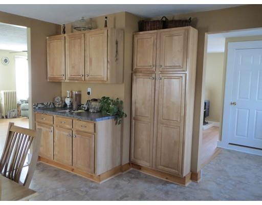 39 Ash St, Gardner, MA 01440 photo 9