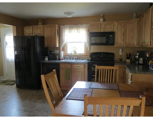 39 Ash St, Gardner, MA 01440 photo 8