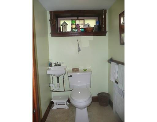 78 Charles St, Reading, MA 01867 photo 10