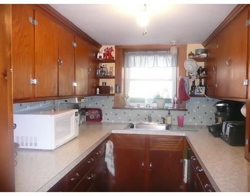 78 Charles St, Reading, MA 01867 photo 9