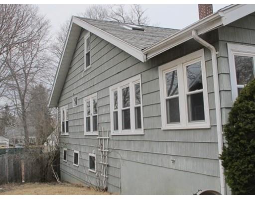 29 Nelson St, Webster, MA 01570 photo 4