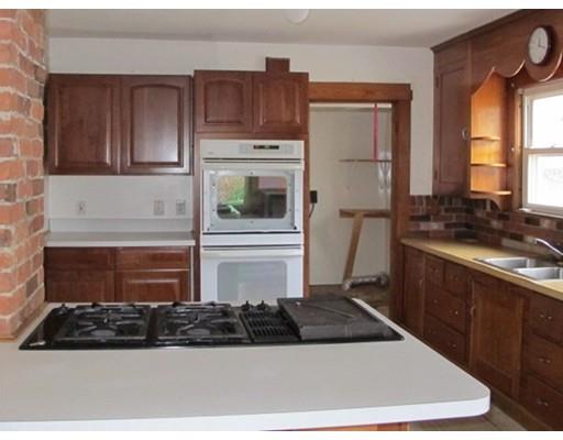 29 Nelson St, Webster, MA 01570 photo 5