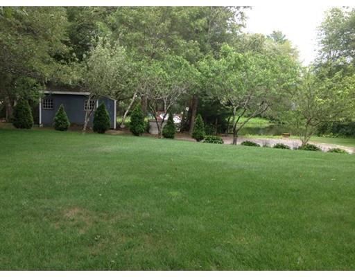 153 Wareham Lake Shore Dr, East Wareham, MA 02538 photo 5