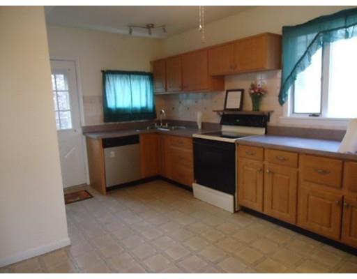 89 Beaconsfield Rd, Worcester, MA 01602 photo 4