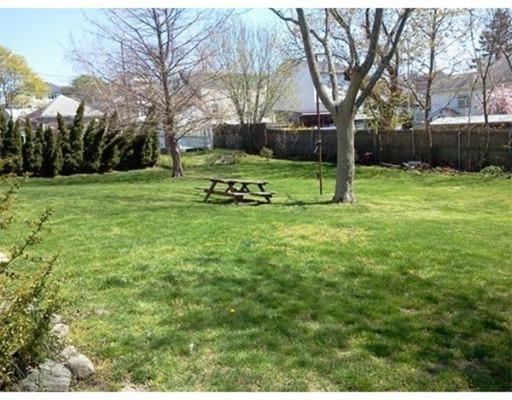 327 King Philip St, Fall River, MA 02724 photo 6