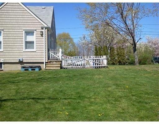 327 King Philip St, Fall River, MA 02724 photo 5