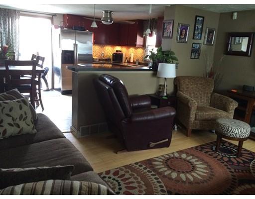 32 Hideaway Ln, East Wareham, MA 02538 photo 4
