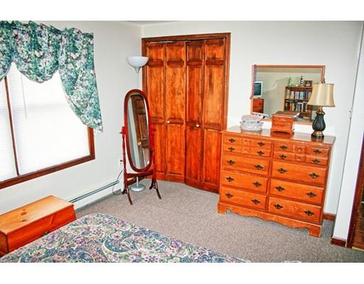 5 Benoit St, Worcester, MA 01604 photo 11